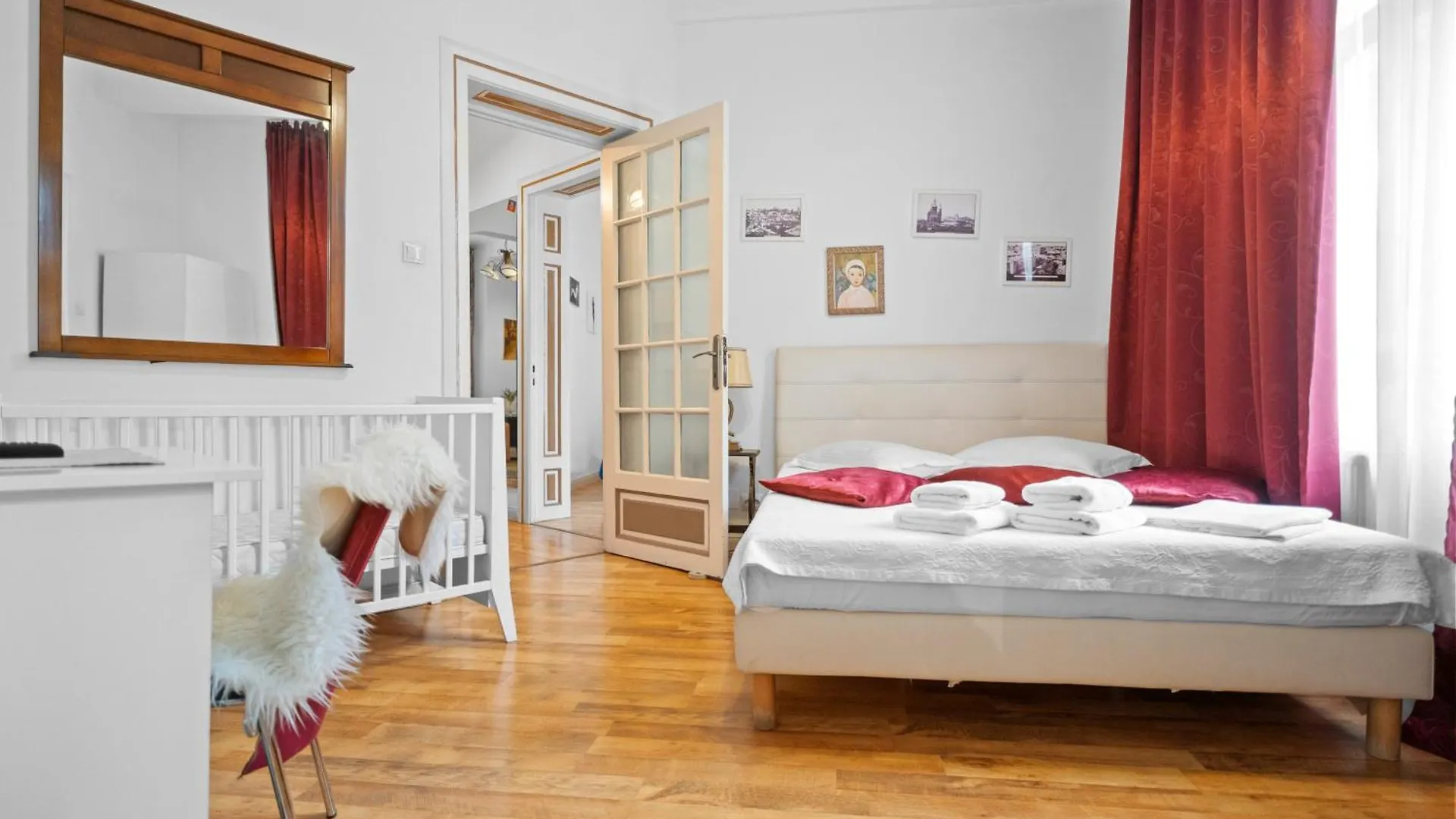 Golden Villa - In The Heart Of Old Town Bükreş Romanya